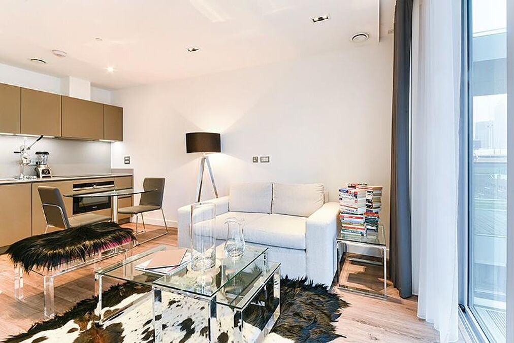 Image of Satin House, Piazza Walk, Aldgate, London, E1