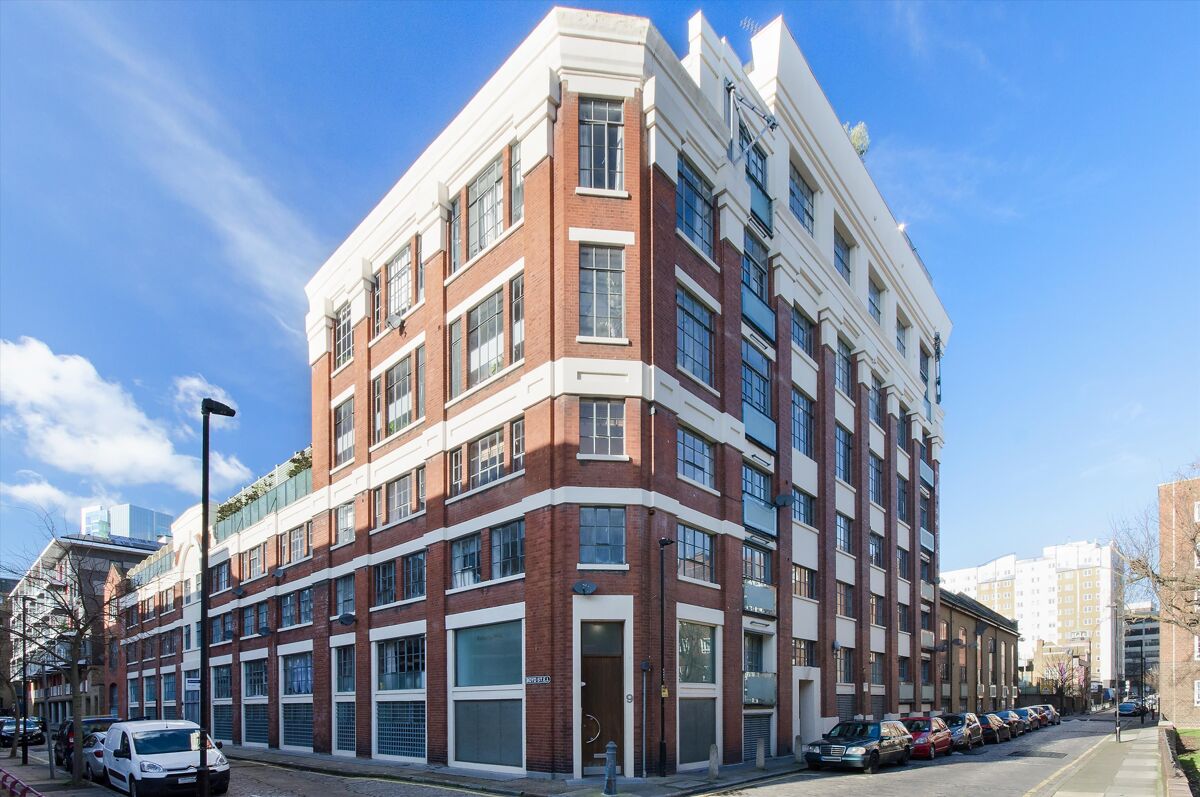 flat to rent in Boyd Street, Aldgate, London, E1 - alq012461057 ...