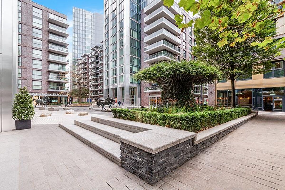 flat to rent in Cashmere House, Leman Street, London, E1 ALQ012473762 Knight Frank