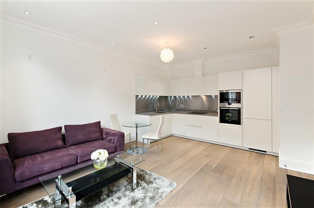 Image of Sterling Mansions, 75 Leman Street, Aldgate, London, E1