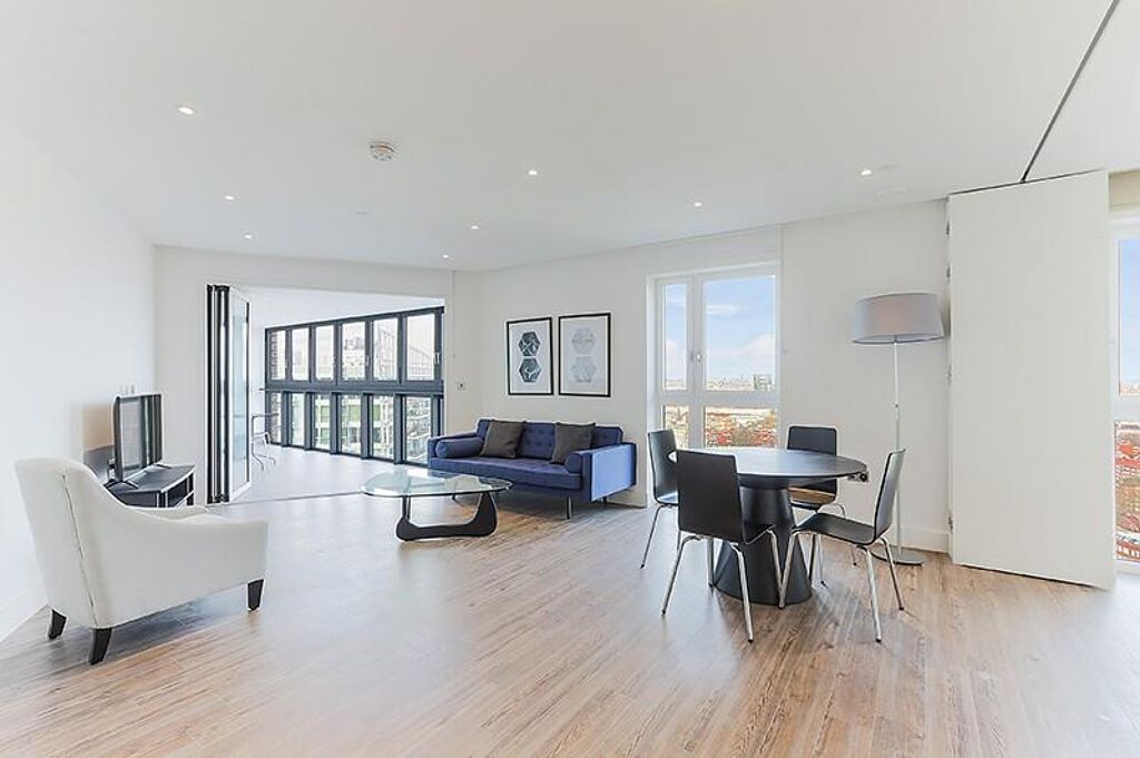 Image of Wiverton Tower, New Drum Street, Aldgate, London, E1