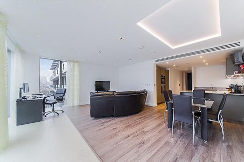 Picture of 2 bedroom flat for rent.