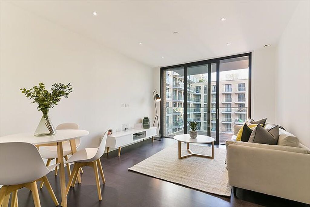 Image of Kingwood House, 1 Chaucer Gardens, Aldgate, London, E1