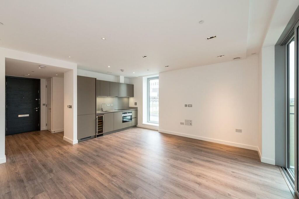 Image of Satin House, Piazza Walk, Aldgate, London, E1