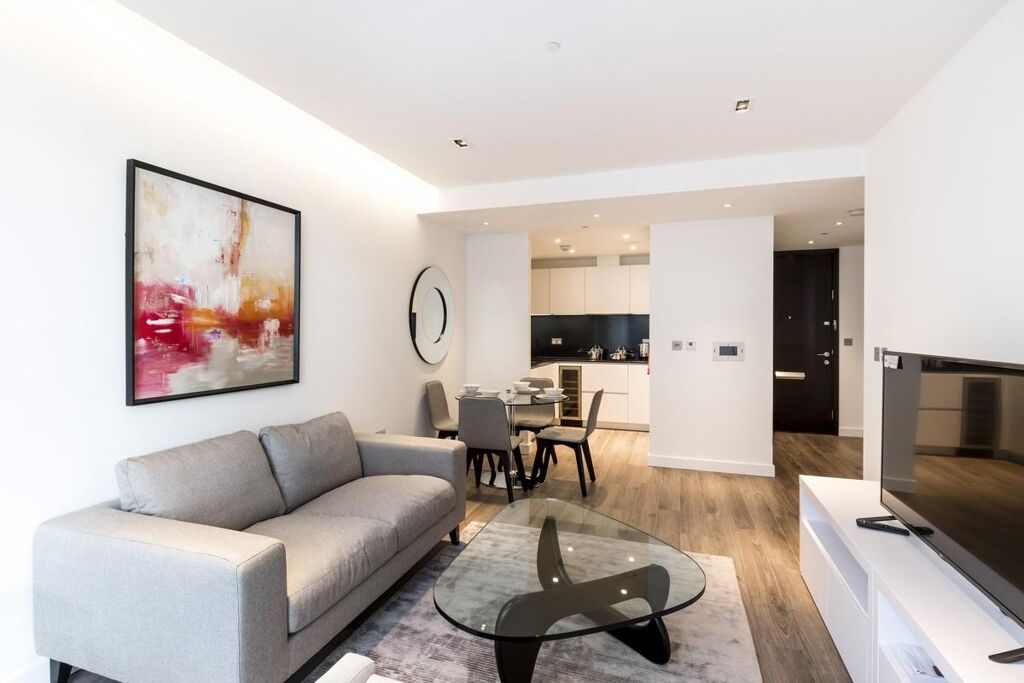 Image of Satin House, Piazza Walk, Aldgate, London, E1
