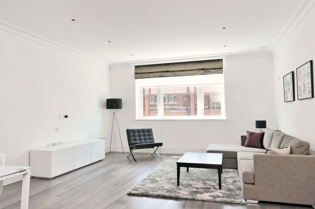 Image of Sterling Mansions, Leman Street, Aldgate, London, E1