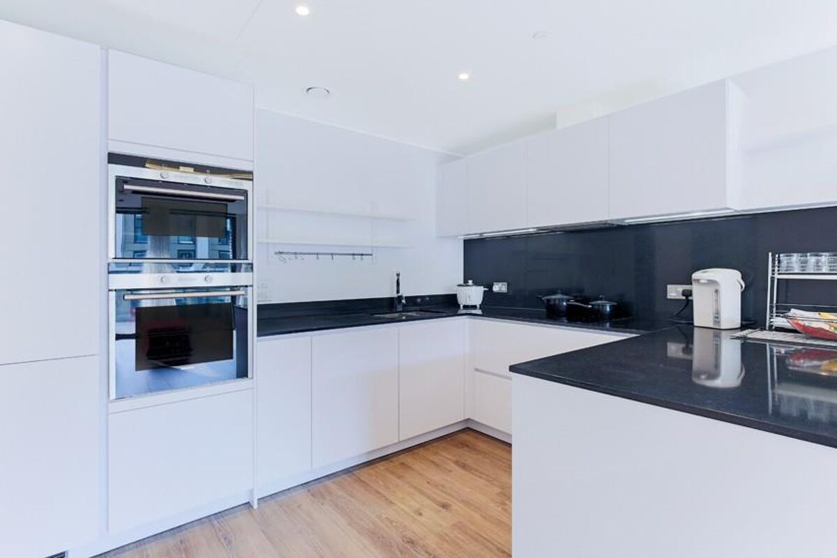 flat to rent in Cashmere House, Leman Street, London, E1 ALQ269999