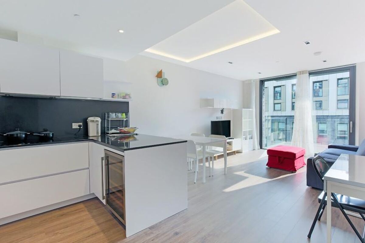 flat to rent in Cashmere House, Leman Street, London, E1 ALQ269999