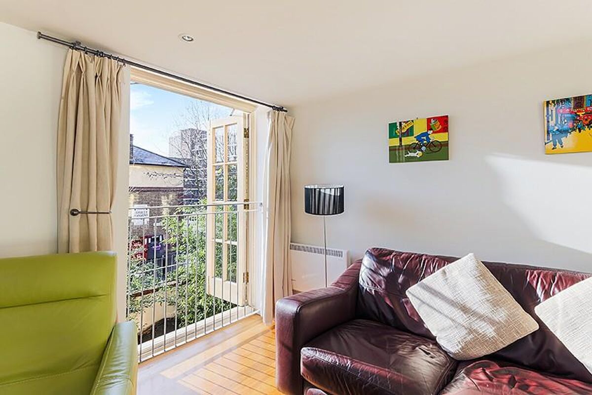 flat to rent in Stepney City Apartments, Clark Street, London, E1