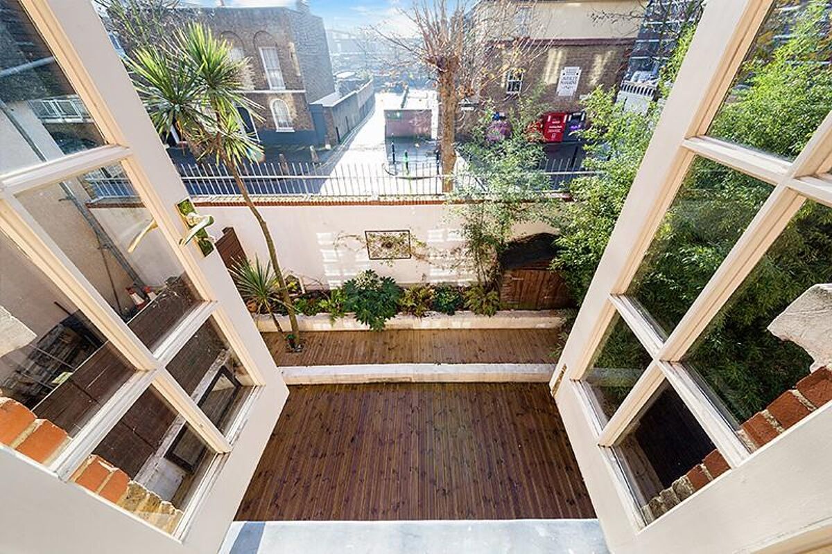 flat to rent in Stepney City Apartments, Clark Street, London, E1