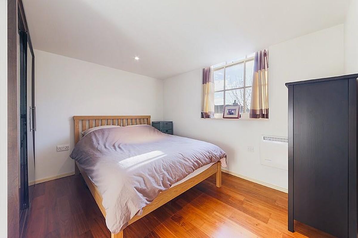 flat to rent in Stepney City Apartments, Clark Street, London, E1