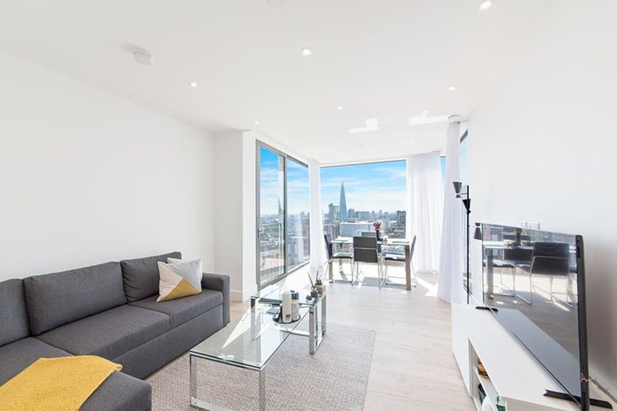 Ejendomme Til Leje Neroli House Piazza Walk Aldgate London E1 Knight Frank