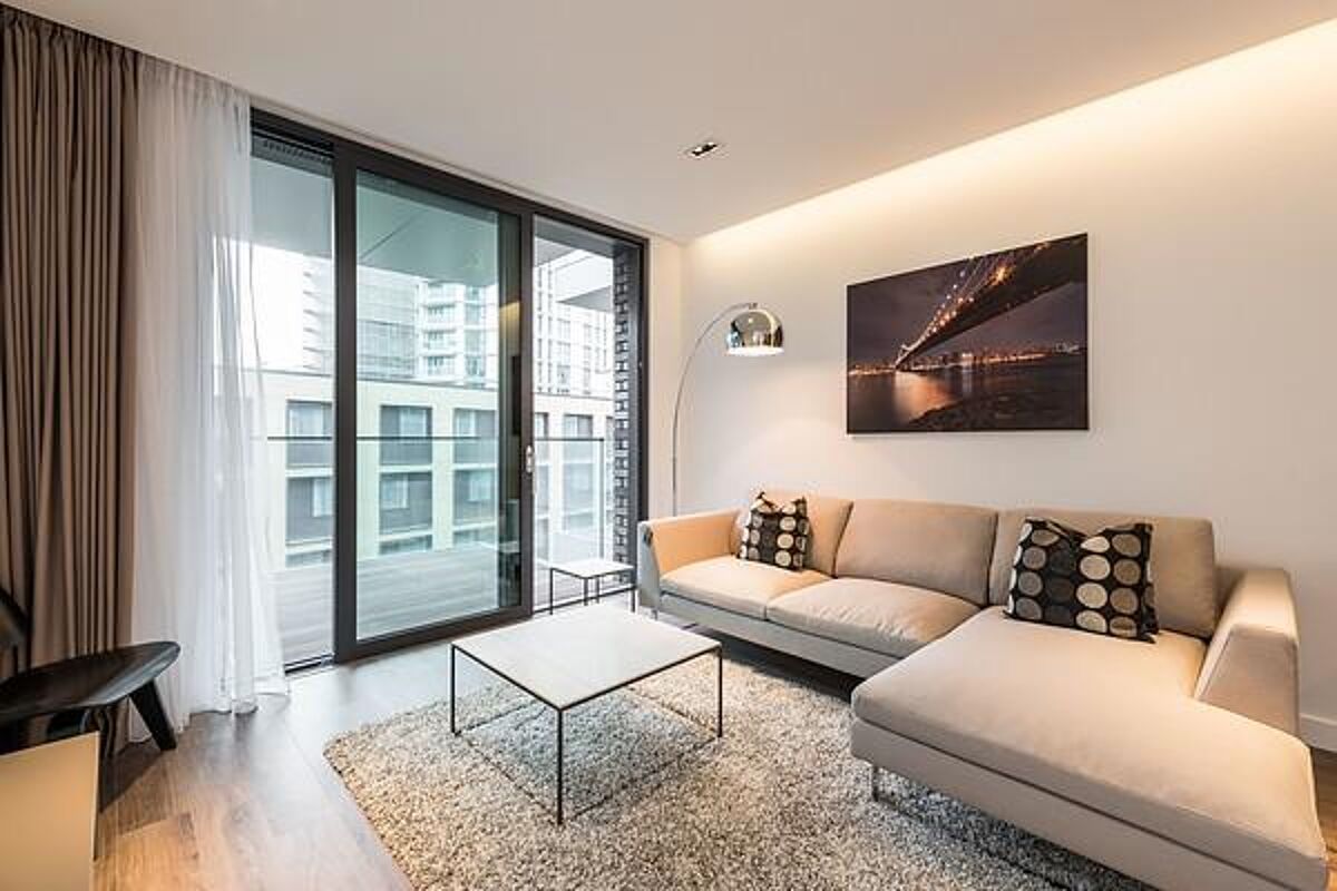 flat to rent in Cashmere House, Goodman's Fields, Aldgate, London E1