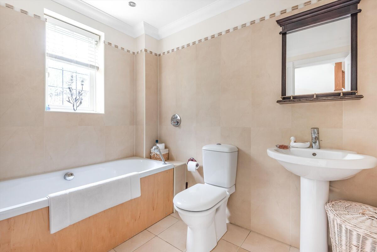 house for sale in Sandhurst Road, Finchampstead, Wokingham, Berkshire