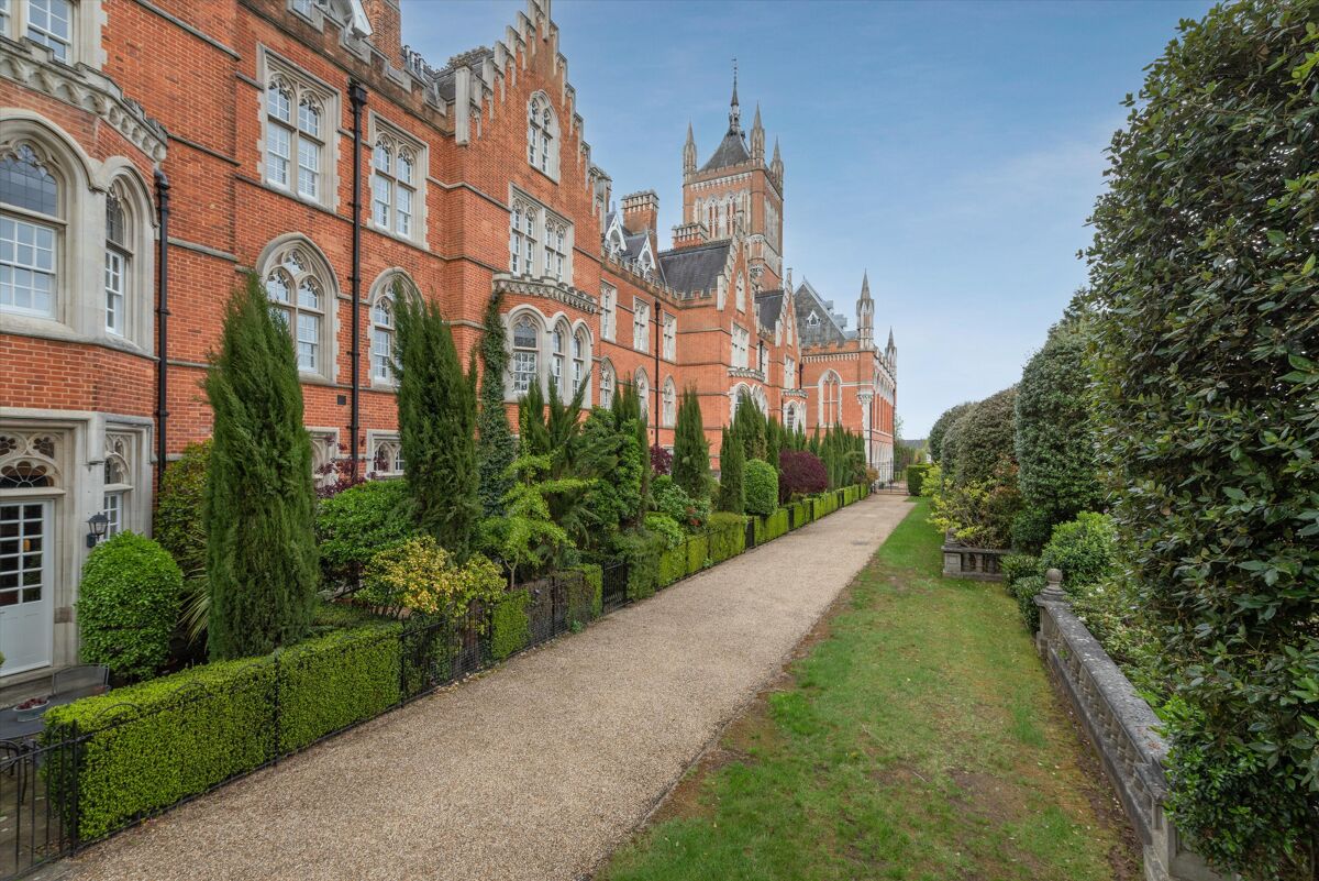 house for sale in Crossland House, Holloway Drive, Virginia Water