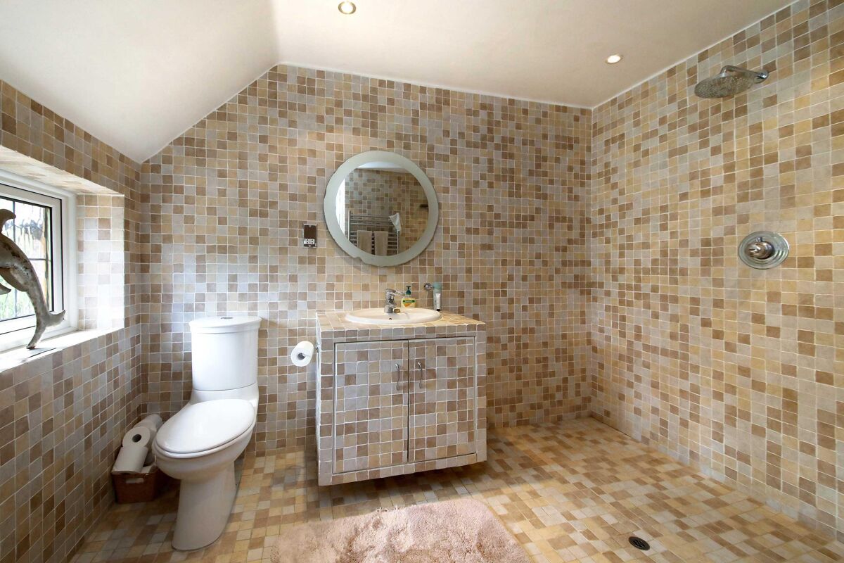 house for sale in Bagshot Road, Chobham, Woking, Surrey, GU24