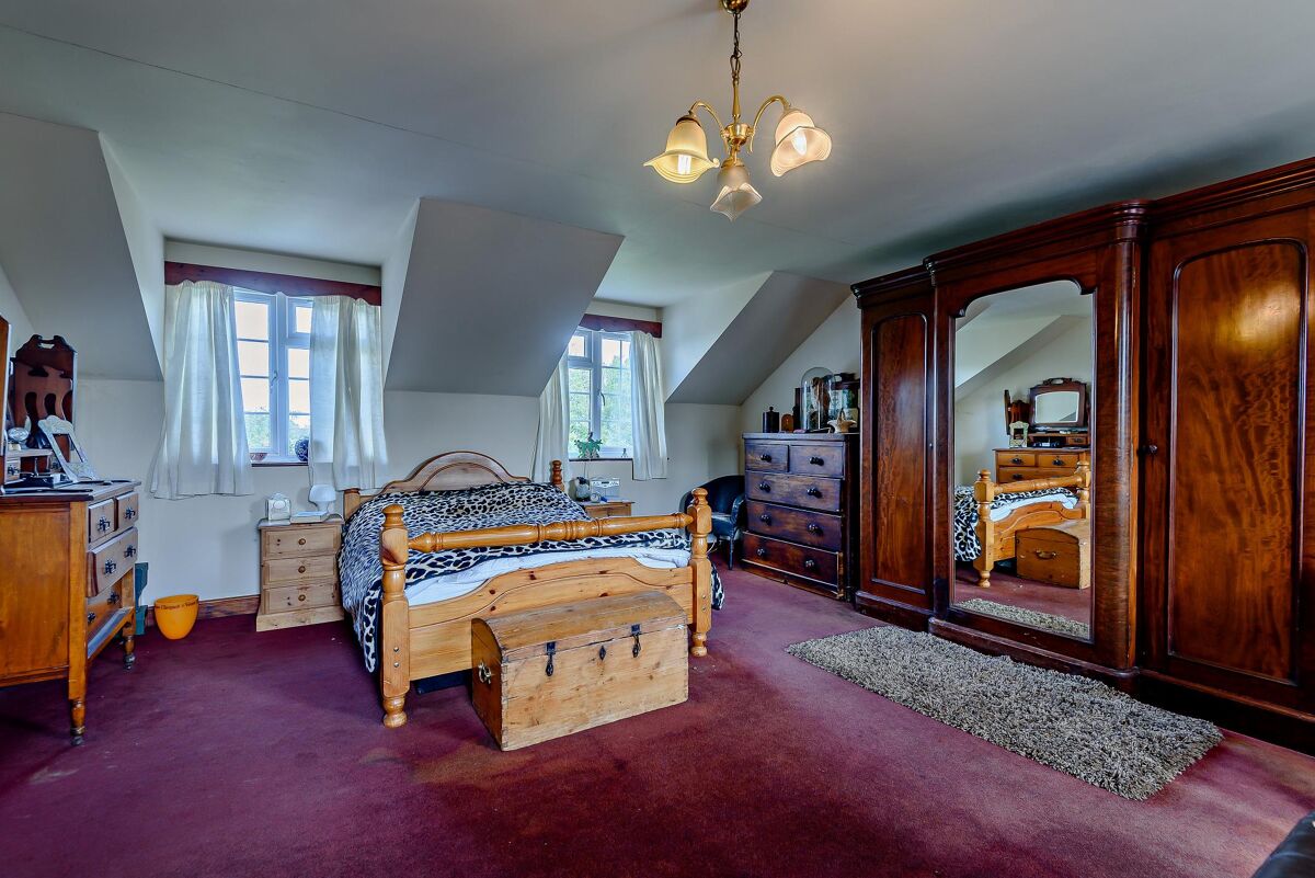 house for sale in Ascot Road, Maidenhead, Berkshire, SL6 ASC012078328