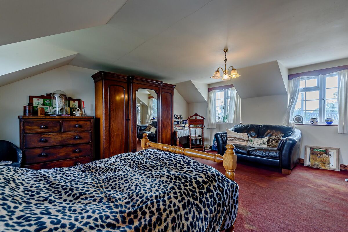 house for sale in Ascot Road, Maidenhead, Berkshire, SL6 ASC012078328