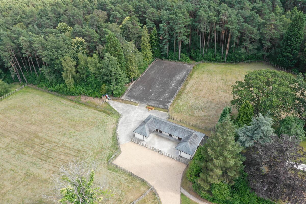 house for sale in The Ridges, Finchampstead, Wokingham, Berkshire, RG40 ASC012090040 Knight