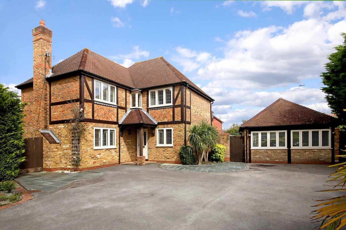 house for sale in Carnation Drive, Winkfield Row, Bracknell, Berkshire