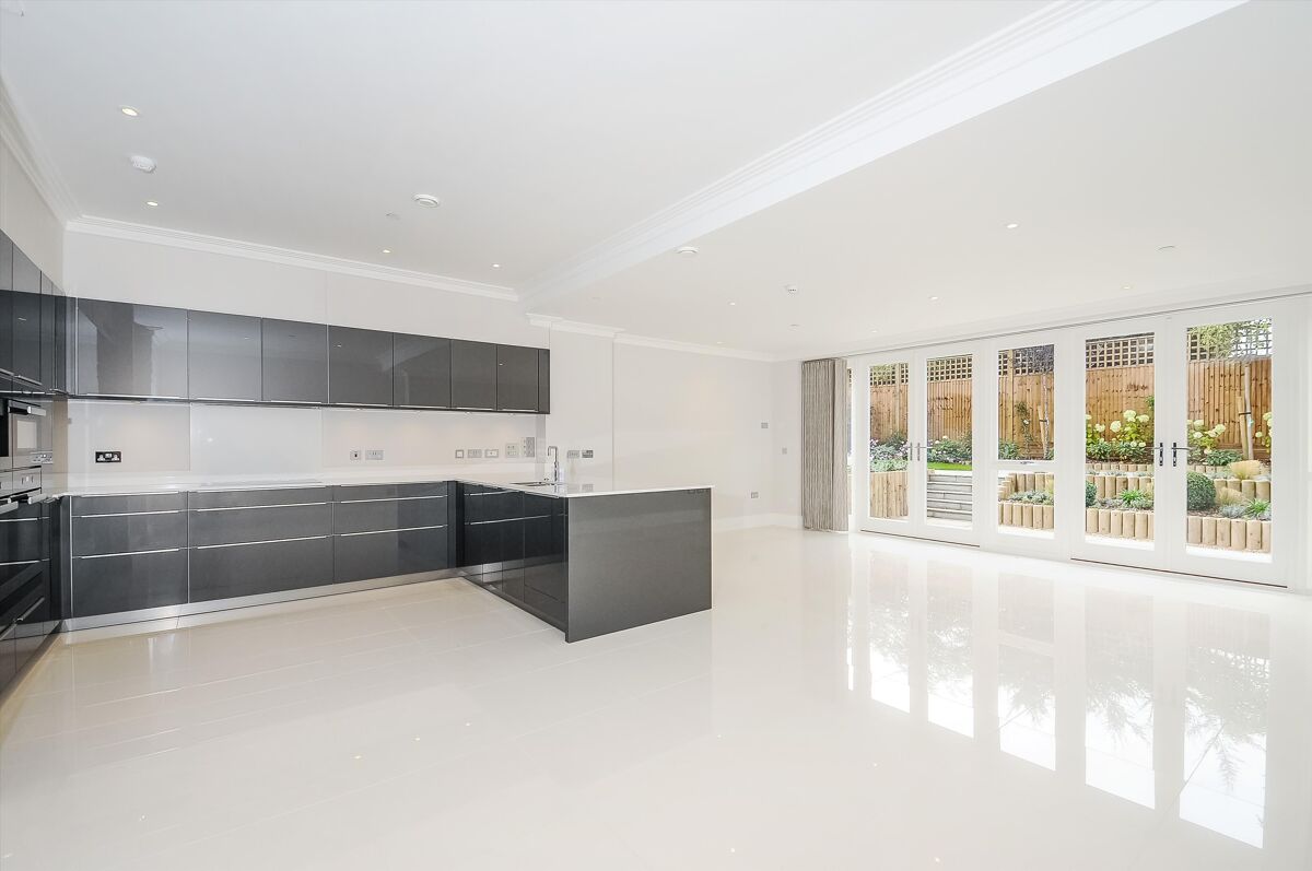 house for sale in Long Walk Villas, 76a Kings Road, Windsor, Berkshire