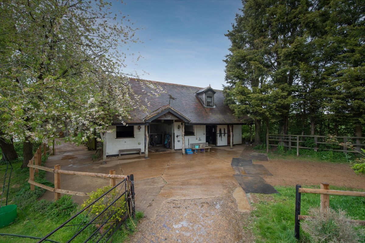 house for sale in Moss End, Warfield, Berkshire, RG42 ASC012126998