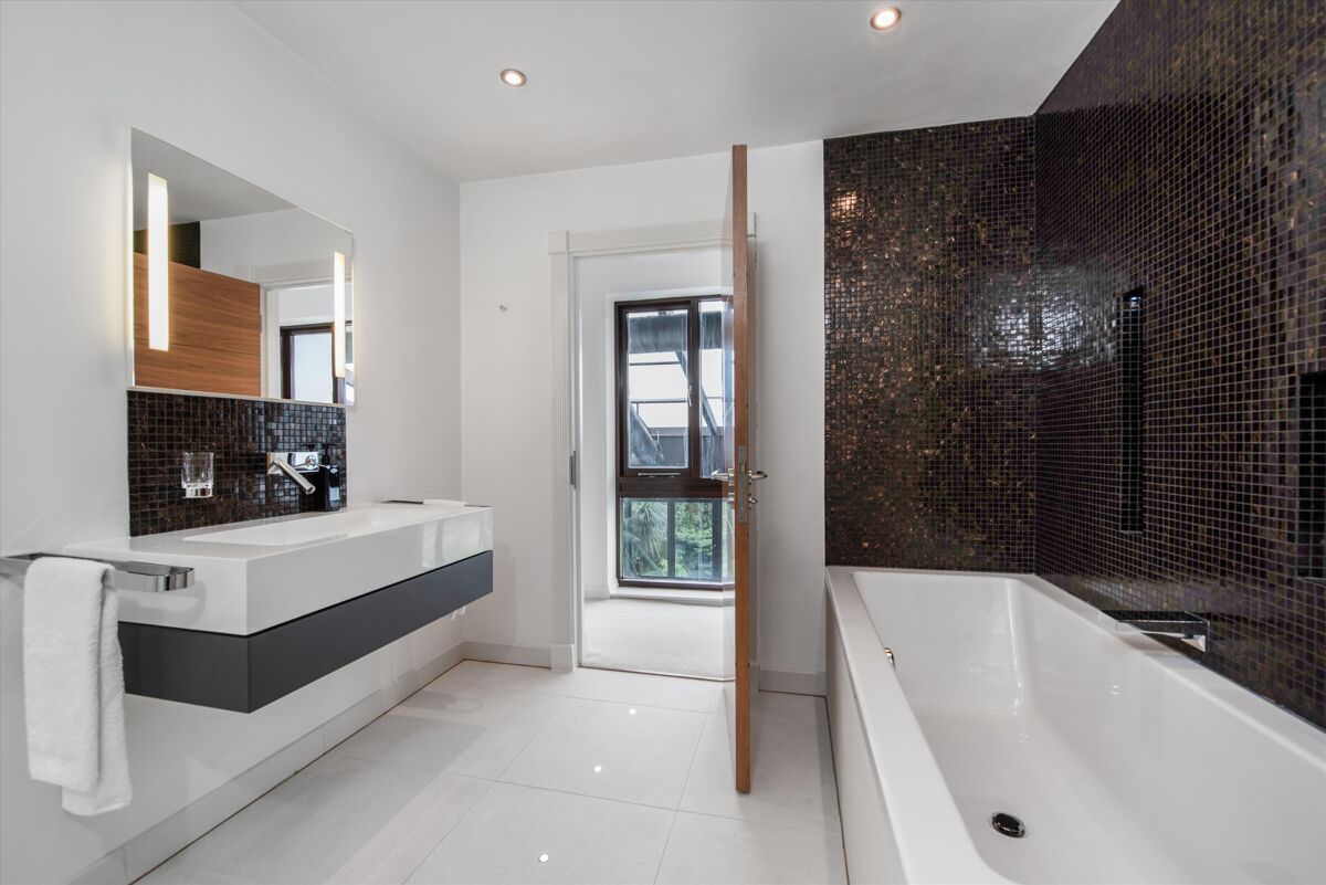 house for sale in Chauntry Road, Maidenhead, Berkshire, SL6