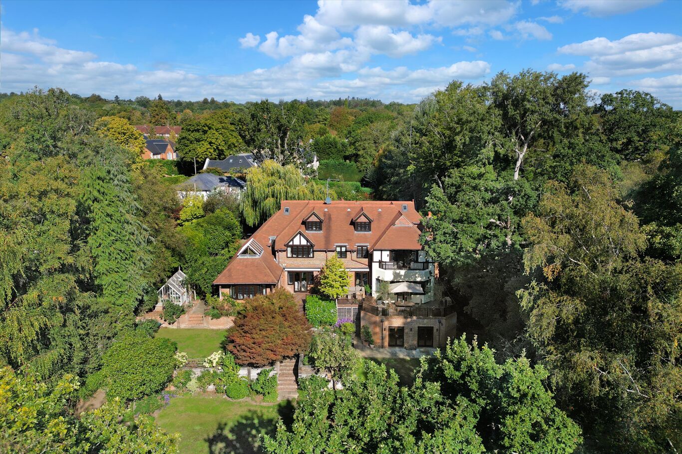 Image of Nuns Walk, Virginia Water, Surrey GU25