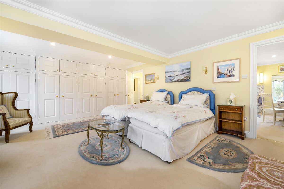 house for sale in Staines Road, Wraysbury, Stainesuponthames