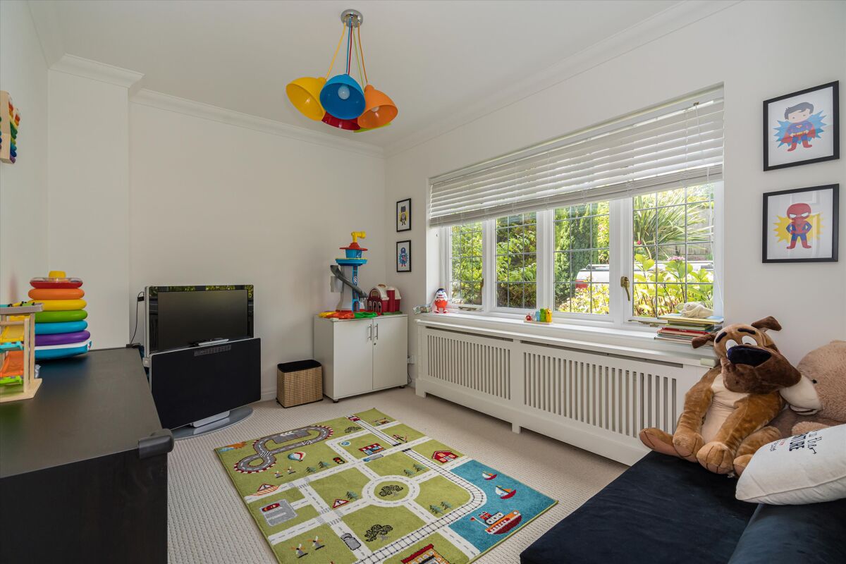 house for sale in Pelling Hill, Old Windsor, Windsor, Berkshire, SL4