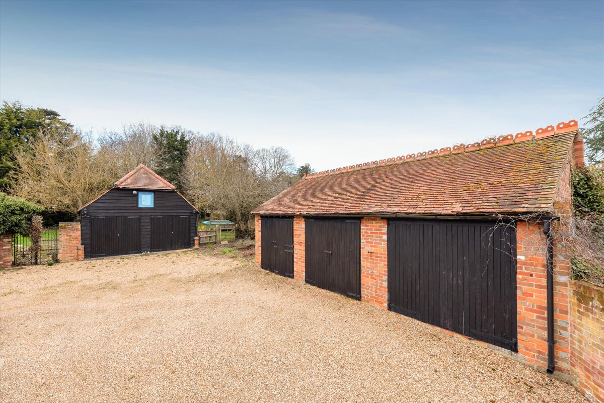 house for sale in Binfield Road, Wokingham, Berkshire, RG40