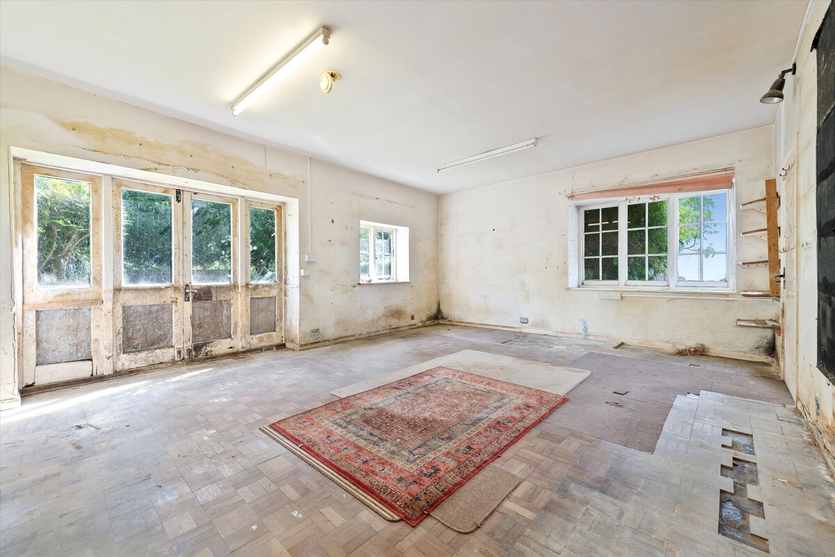 house for sale in West Road,