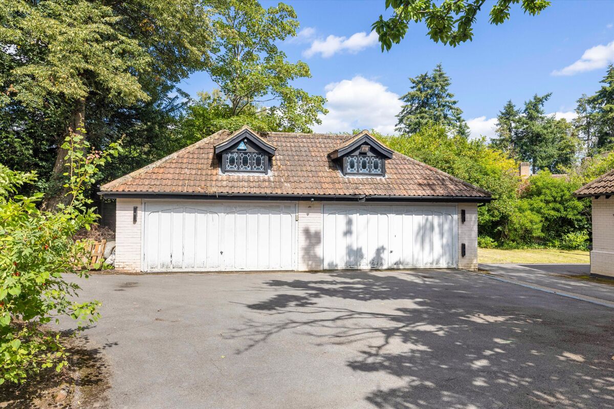 house for sale in Chanctonbury Drive, Ascot , Berkshire, SL5