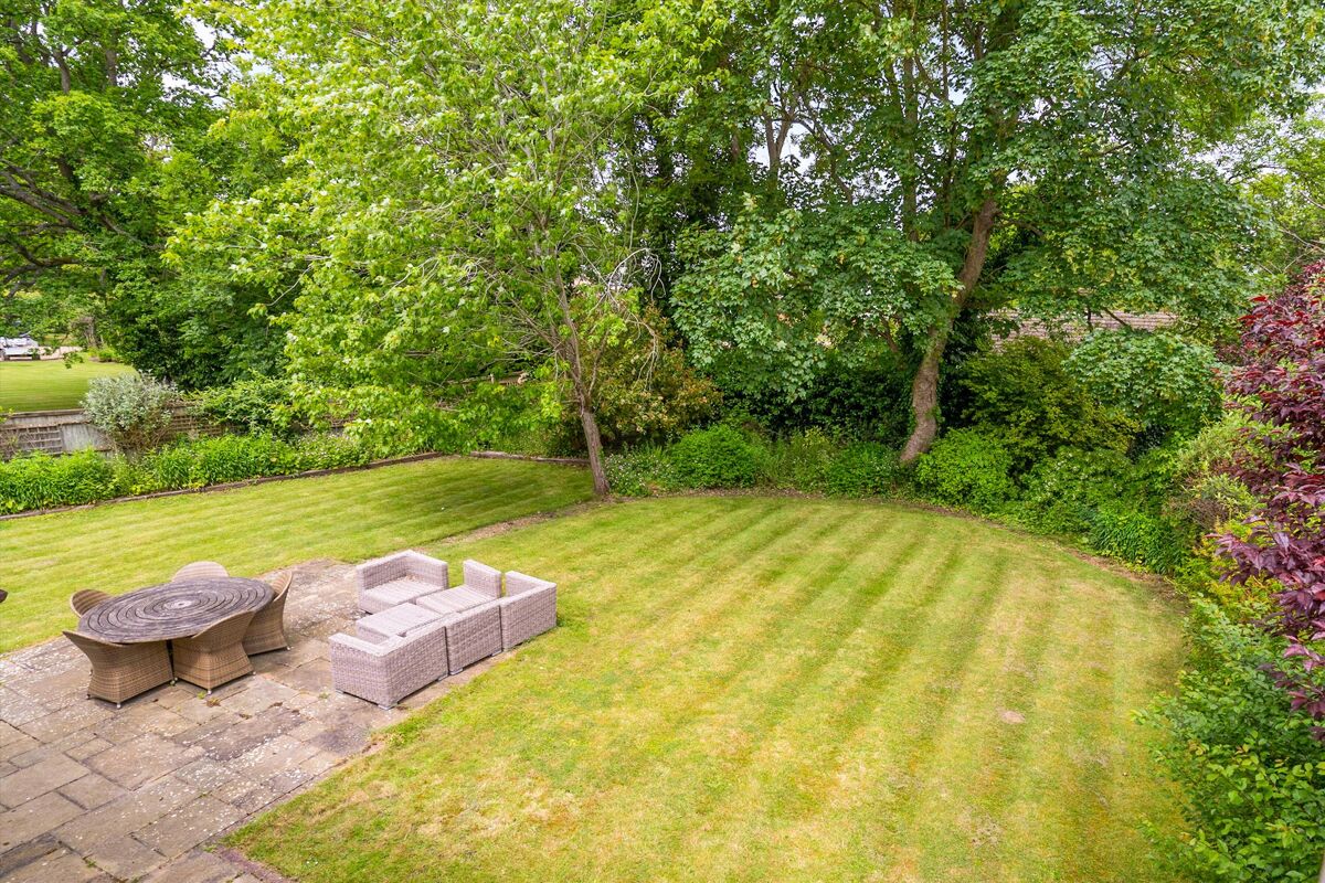 house for sale in Chavey Down Road, Winkfield Row, Bracknell, Berkshire