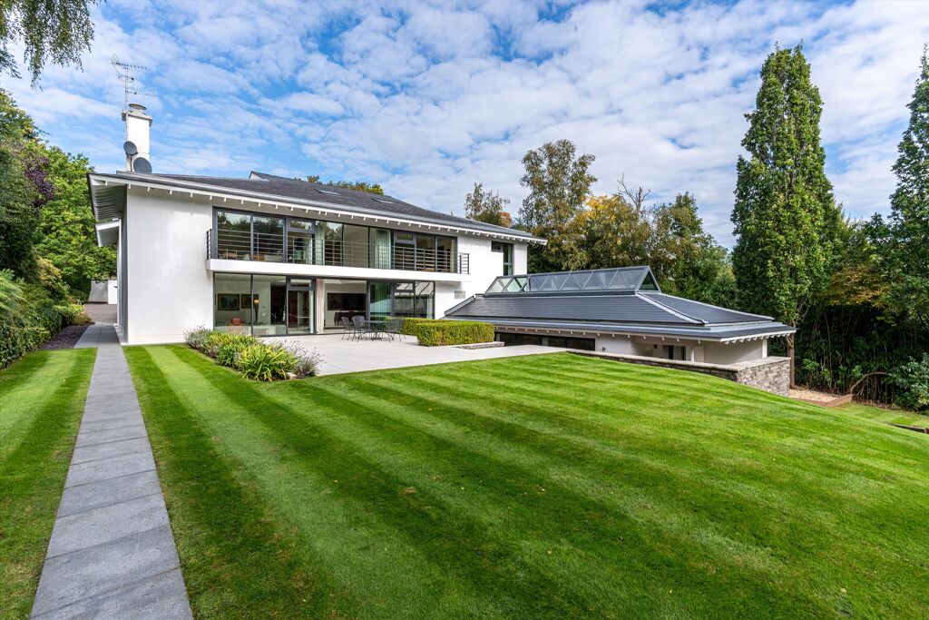 Image of Keepers Walk, Virginia Water, Surrey, GU25.