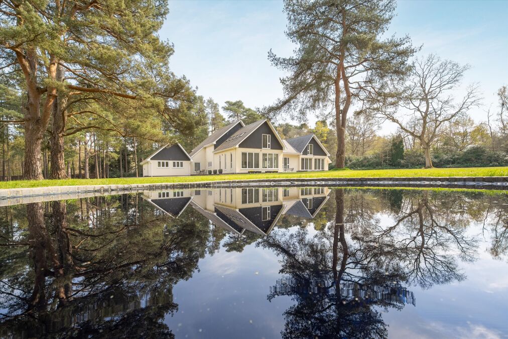 Image of Range Road, Finchampstead, Wokingham, Berkshire, RG40