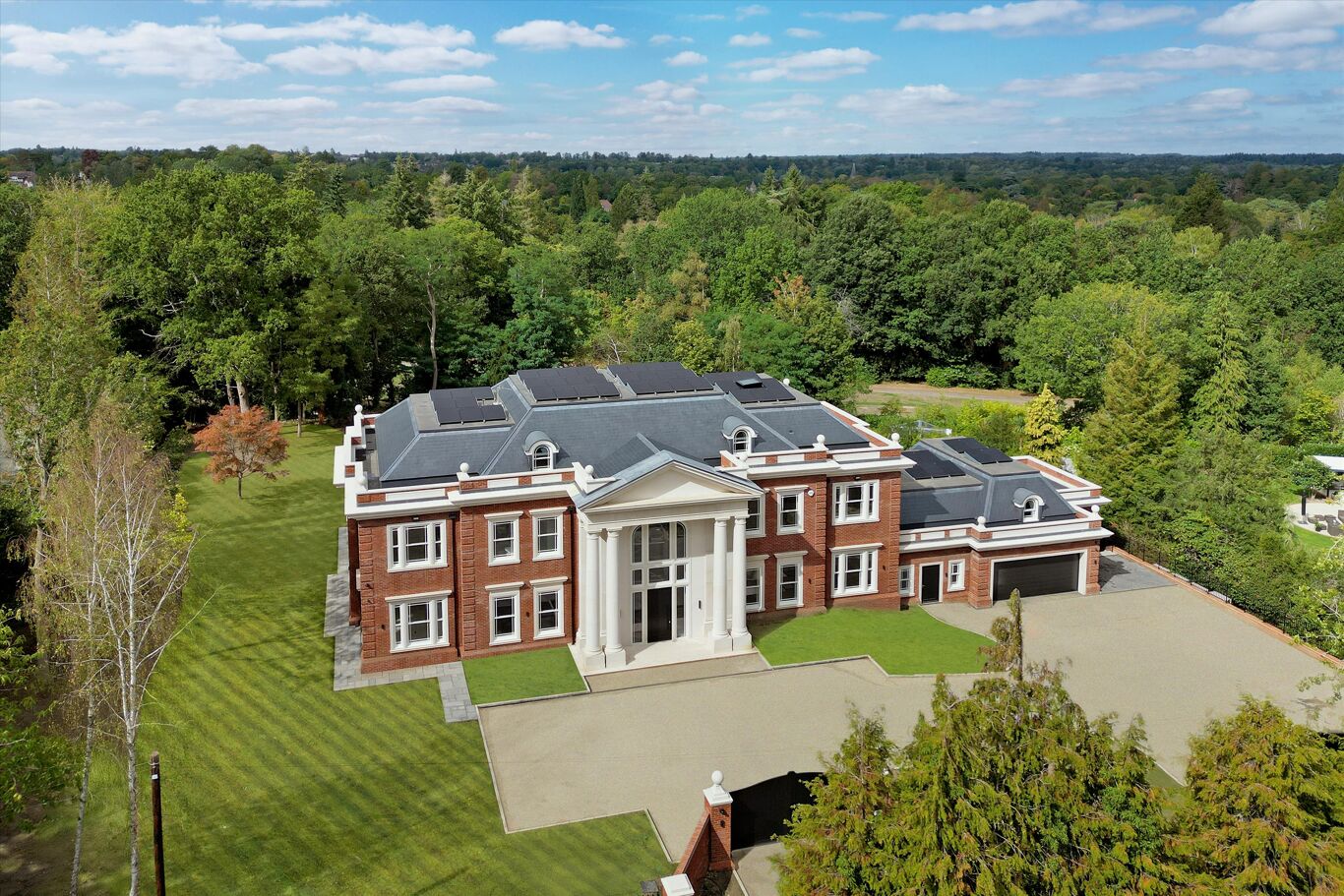Image of Titlarks Hill, Sunningdale, Ascot, Berkshire, SL5