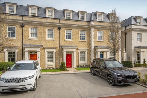 Picture of 3 bedroom house for sale.