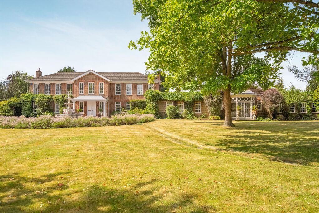 Image of Money Row Green, Holyport, Berkshire, SL6