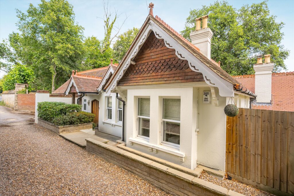 Image of Bakeham Lane, Englefield Green, Surrey, TW20