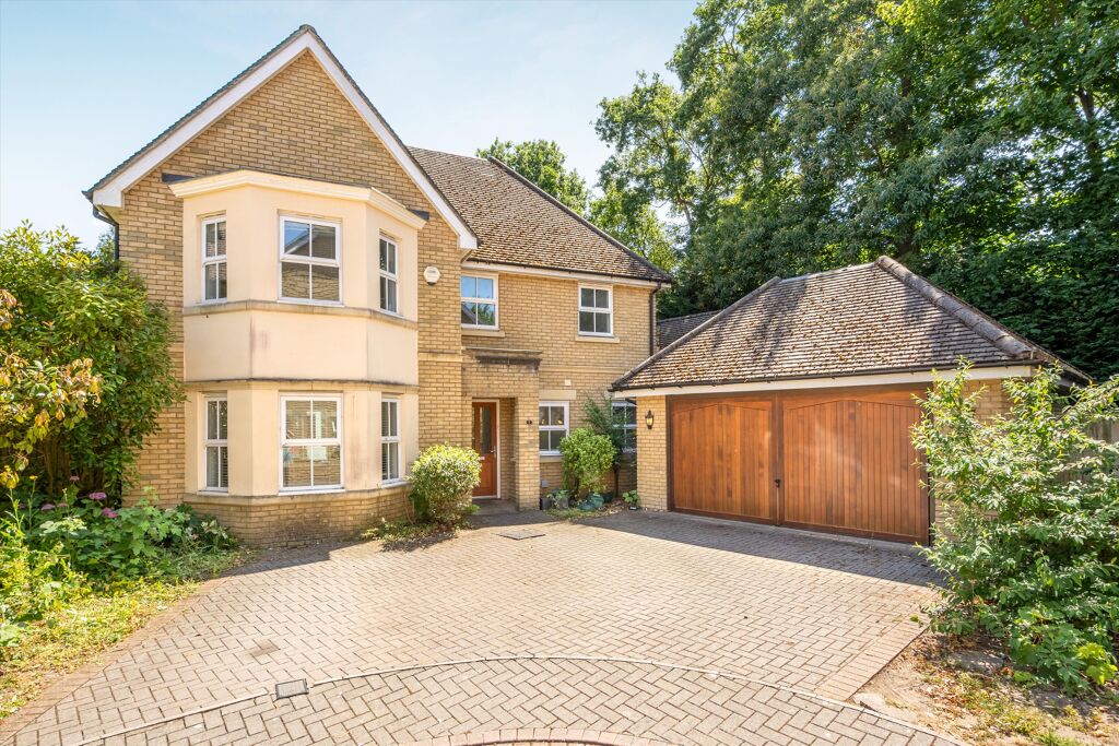 Image of London Road, Englefield Green, Egham, Surrey, TW20