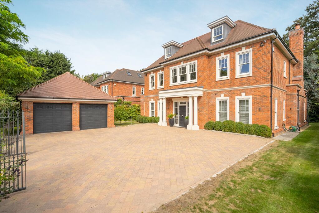 Image of Imperial Row, Ascot, Berkshire SL5