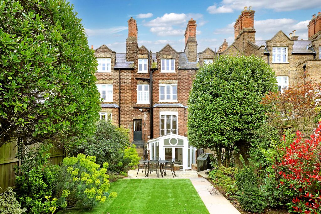 Image of Kings Road, Windsor, Berkshire SL4