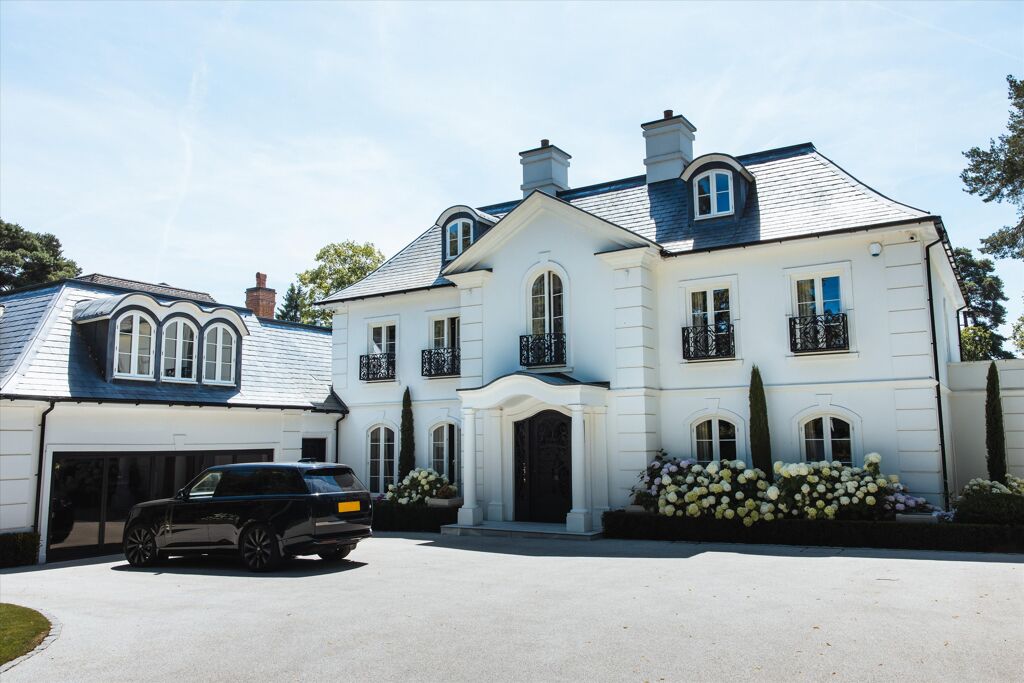 Image of Abbots Drive, Virginia Water, Surrey GU25