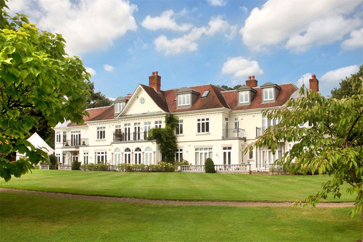 flat for sale in Belvedere Grange, Priory Road, Sunningdale, Ascot ...