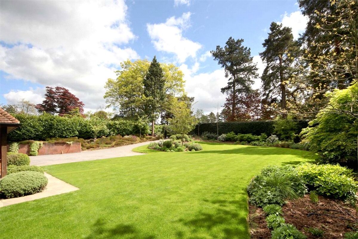 house for sale in Cross Road, Sunningdale, Berkshire, SL5 ASC140050