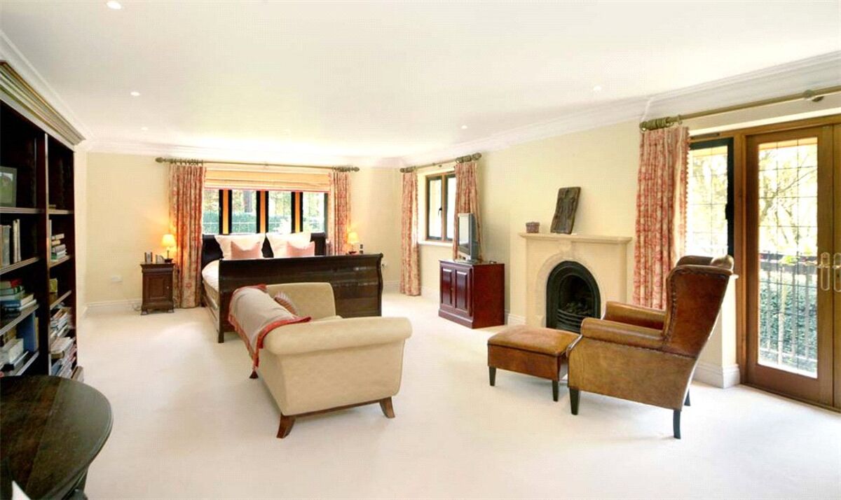 house for sale in Cross Road, Sunningdale, Berkshire, SL5 ASC140050