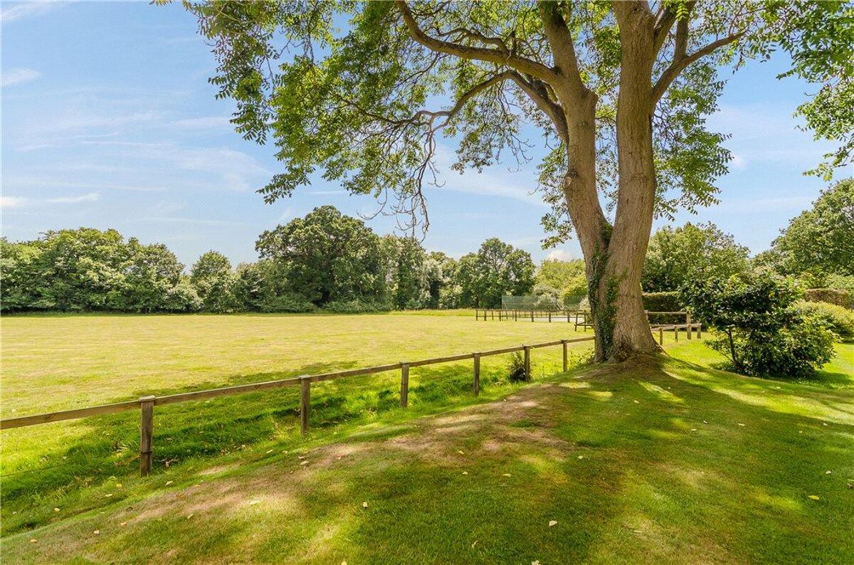 house for sale in Monks Alley, Binfield, Berkshire, RG42 ASC150261