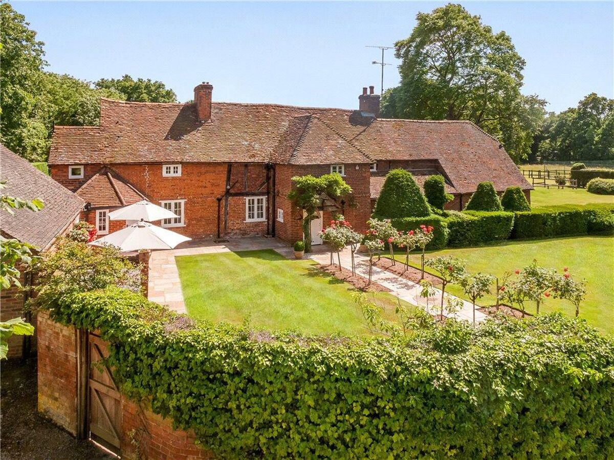 house for sale in Monks Alley, Binfield, Berkshire, RG42 ASC150261