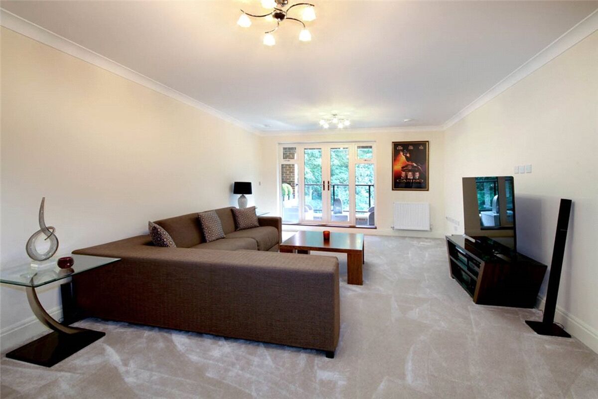 flat for sale in Villiers House, London Road, Sunningdale, Ascot, SL5